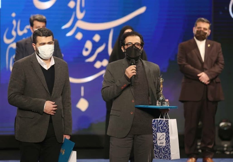 “موقعیت مهدی” بهترین فیلم، میرکریمی بهترین کارگردان و جایزه سردار سلیمانی برای “بدون قرار قبلی” شعیبی + فهرست برندگان سیمرغ