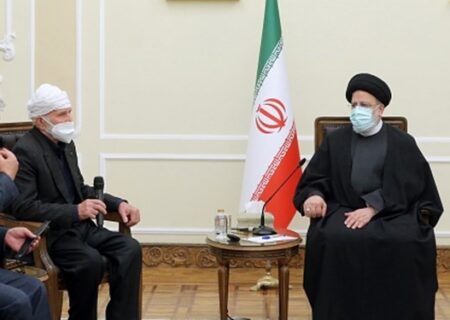 اجازه ندهیم درس مقاومت و یاد شهدا و ایثارگران فراموش شود