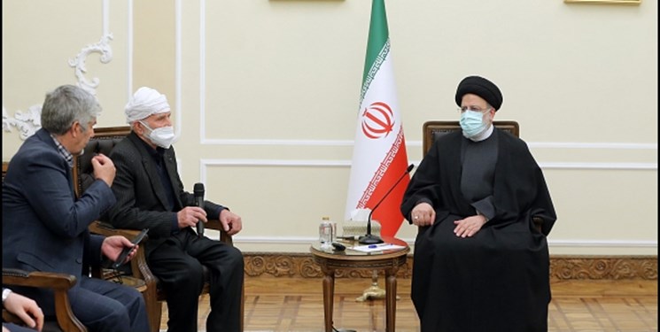 اجازه ندهیم درس مقاومت و یاد شهدا و ایثارگران فراموش شود