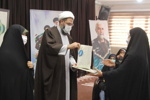 همایش “مادران زهرایی” همدان برگزار شد