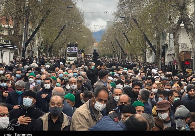 وداع باشکوه مردم با پیکر آیتالله علوی