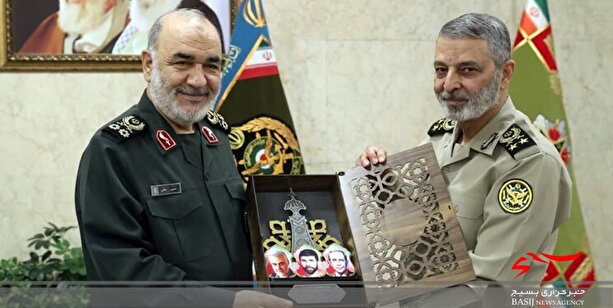 ساخت پهپاد در ارتش و سپاه بسیار چشمگیر است