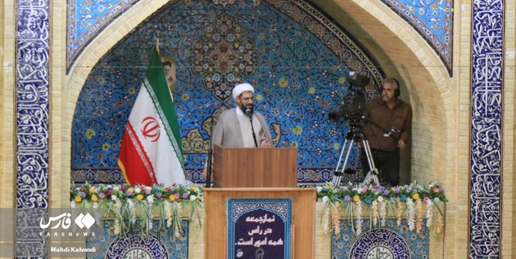 سیاست غدیر توجه به معنویت و تقویت اقتصاد است