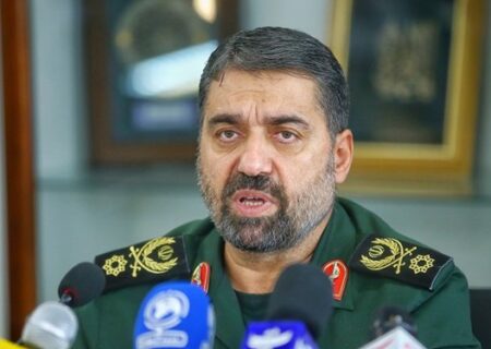 «سلام فرمانده» بیعت با واقعه غدیر است/