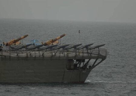 رونمایی از اولین ناودسته پهپادبر نیروی دریایی راهبردی ارتش