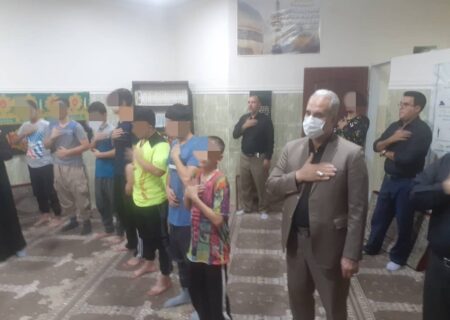 درس عاشورا درس زندگی است