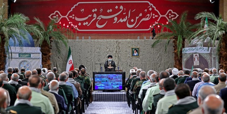 حقایق دفاع مقدس باید به گوش جوان‌ها برسد