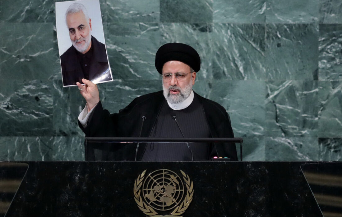 سردار سلیمانی در راه آزادی ملتهای منطقه به شهادت رسید