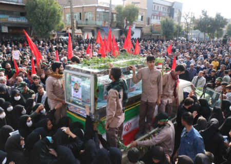 بدرقه شهید مدافع امنیت بر دستان پرمهر ملایر