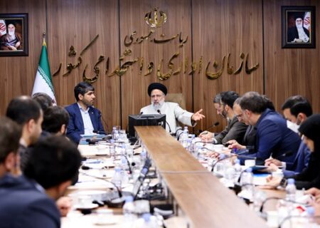 سازمان اداری و استخدامی گلوگاه‌های فساد را شناسایی و برطرف کند