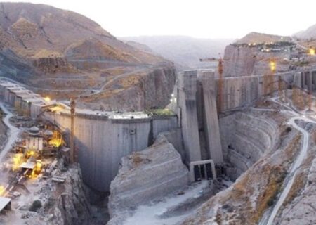 دریاچه سد جزو سازندهای نفوذناپذیر است