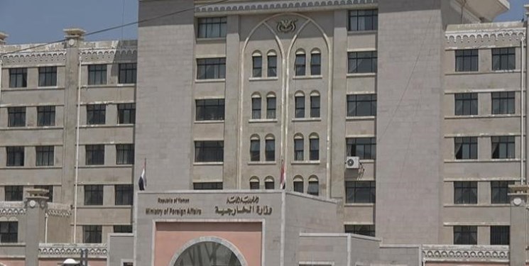 آیتالله خامنهای، یک مرجع اسلامی در طراز جهانی است