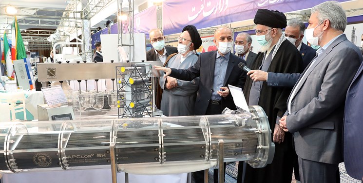 رهبر انقلاب به مدت سه ساعت از نمایشگاه توانمندی‌های داخلی بازدید کردند