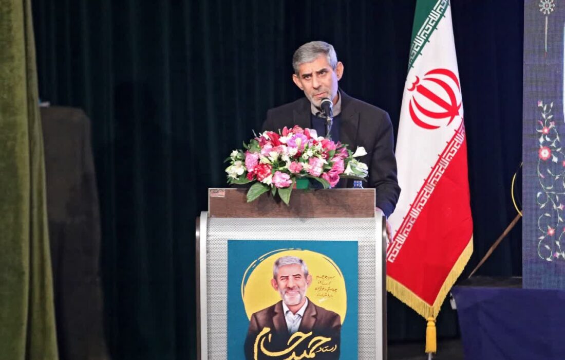 واقعیت دیروز را به نسل امروز تشنه شنیدن هستند، منتقل کنیم