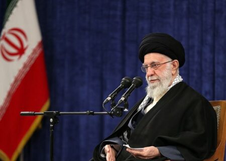 جمهوری اسلامی، دین را در کنار مردم‌سالاری و آزادی گذاشته است