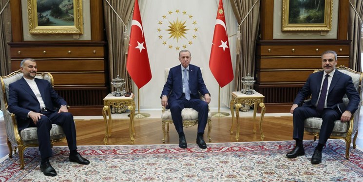 در قطع روابط با صهیونیست‌ها ذره‌ای تردید نکنید