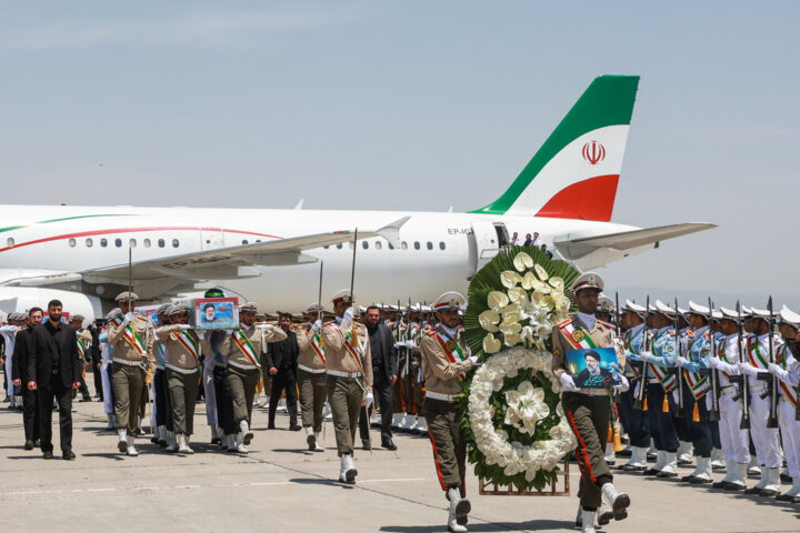 بدرقه میلیونی پیکر شهید جمهور تا خانه ابدی در مشهد