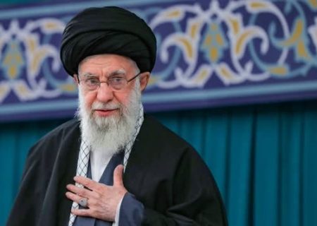 آغاز دیدار جمعی از معلمان سراسر کشور با رهبر انقلاب