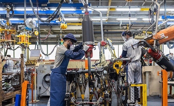 احیای ۳۰۵ واحد تولیدی در همدان