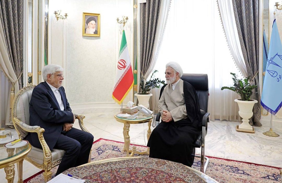 نباید از پیشبرد برنامههای اقتصادی و بهبود معیشت مردم غفلت ورزیم