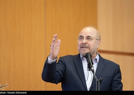 مردم رمز پیروزی و تداوم انقلاب اسلامی هستند