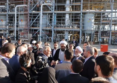 برخورد با با هرگونه کارشکنی در مسیر تولید صنایع پتروشیمی همدان