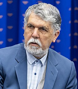 بی‌صبرانه منتظر حضور رهبر انقلاب در نمایشگاه کتاب هستیم