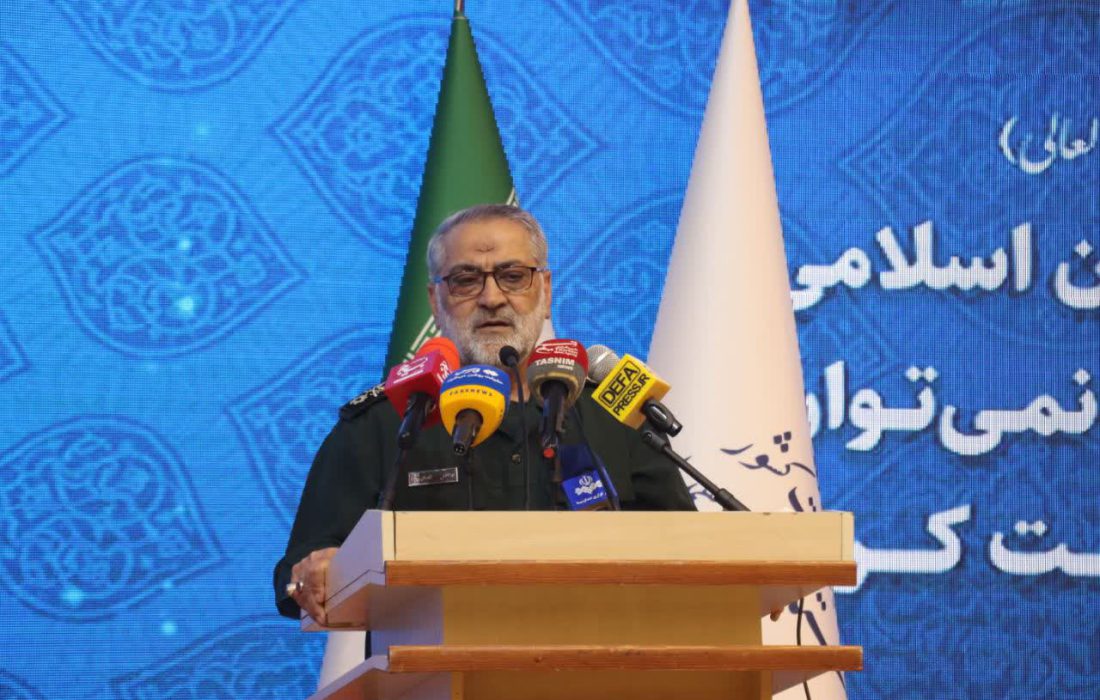 انقلاب اسلامی نماد ایستادگی در برابر سلطه جهانی