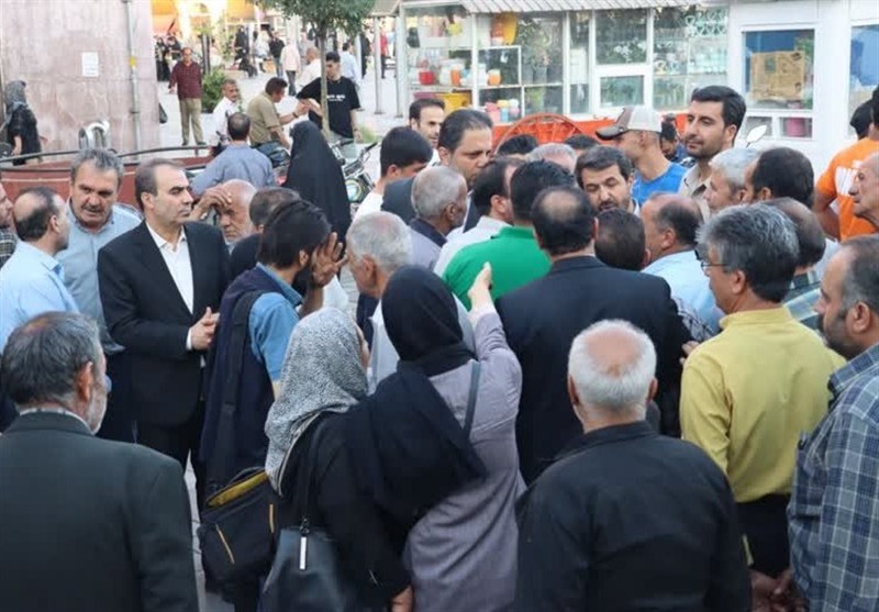 گفتوگوی بیواسطه استاندار همدان با شهروندان و کسبه