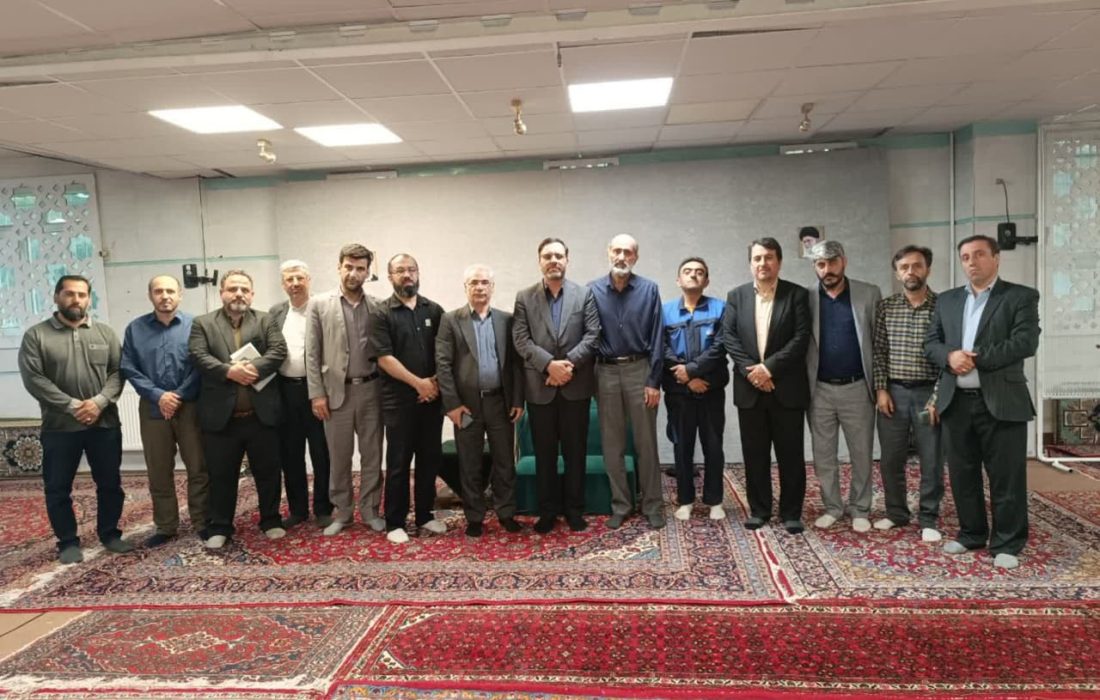 مساجد، محور برنامه‌های فرهنگی شهر باشند۰۷۴