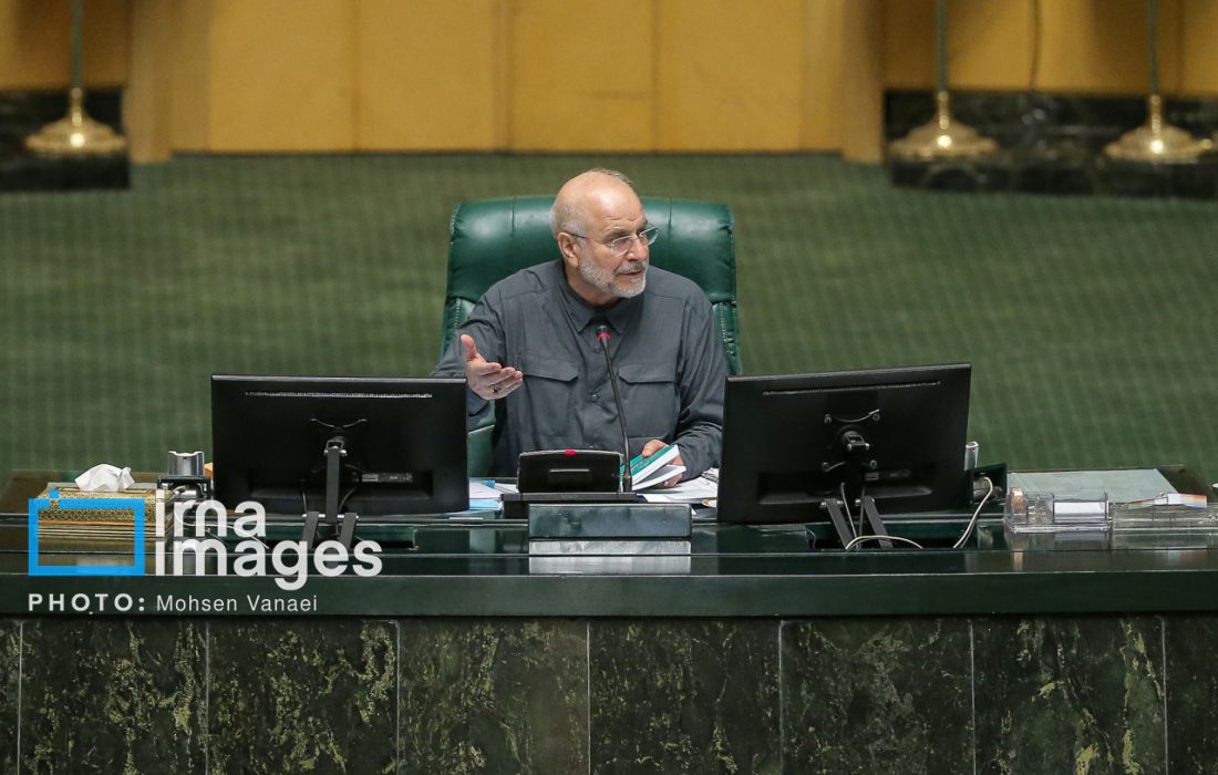 ملت ایران استبدادپذیر نیست