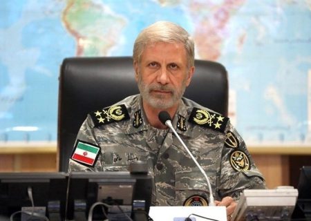 دشمن را زیر نظر داریم و با هر اشتباه او به شدت برخورد می‌کنیم