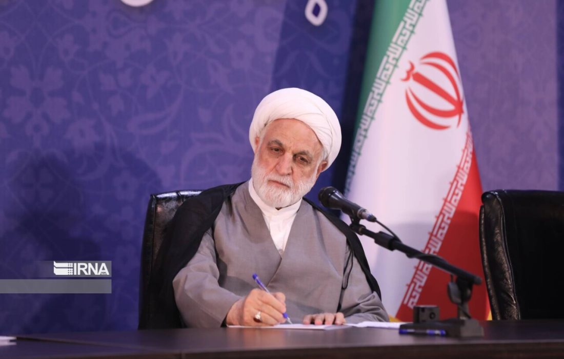 قوه قضائیه برای بهبود معیشت مردم کمک‌کار دولت است