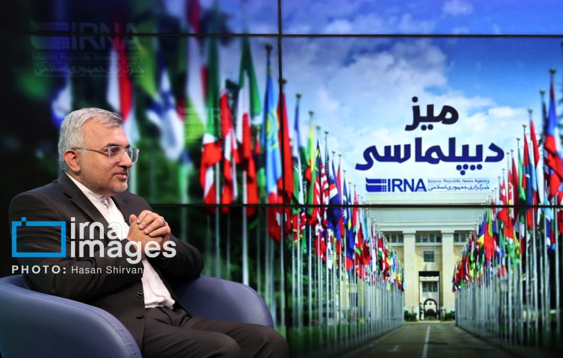 وزارتخارجه از هر فرصتی برای رفع تحریم استفاده میکند