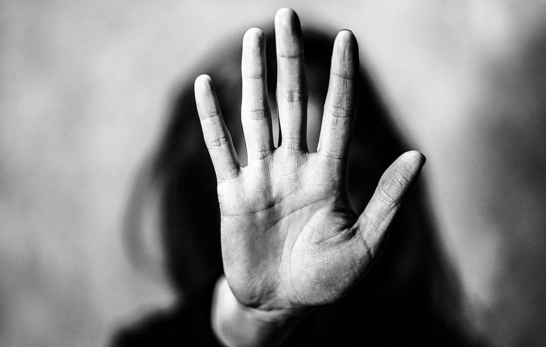 پشت ویترین حقوق بشر