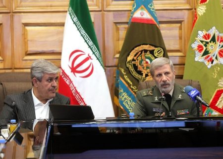 تا پای جان در دفاع از نظام اسلامی ایستاده‌ایم