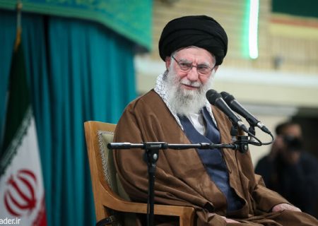 زن، کارگزار خانه نیست، مدیر است