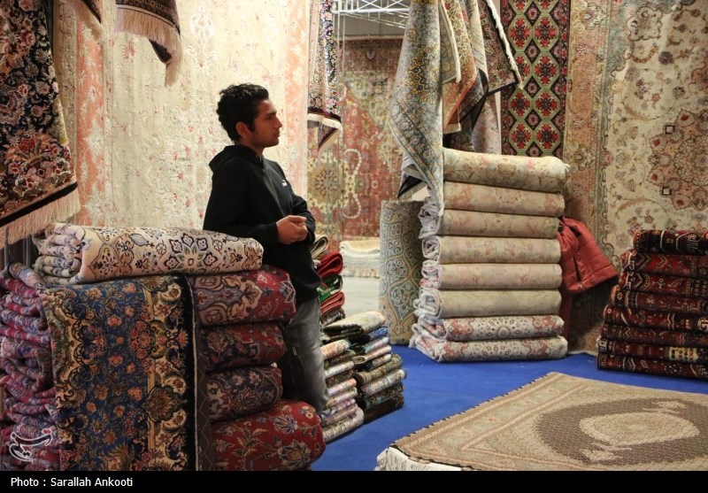 سود در جیب دلالان / دستمزدی که کفاف یک لقمه نان شب را هم نمیدهد!