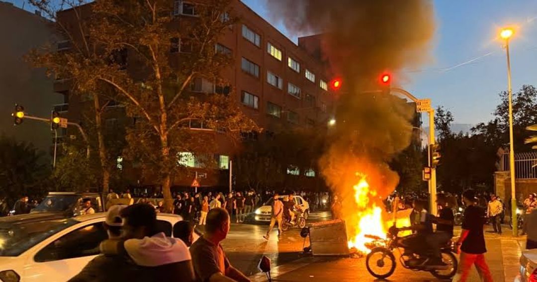 دیماه؛ وقتی امنیت مردم هدف خشونت شد