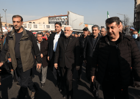 از مردم بخاطر مشکلات اقتصادی عذرخواهی می‌کنیم