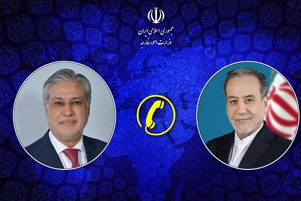 گفتگوی وزرای خارجه ایران و پاکستان درباره تحولات منطقهای و بینالمللی